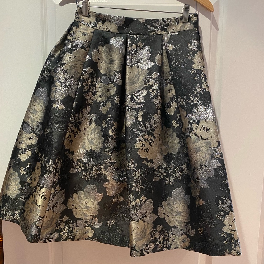 Eliza J skirt. Size 6